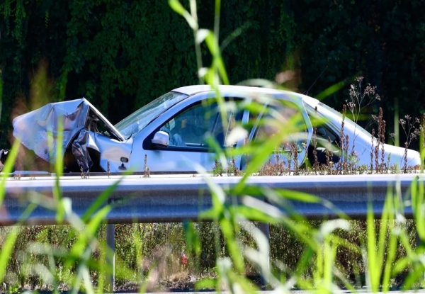 Twee rijstroken afgesloten na ongeval A2, vrouw naar het ziekenhuis